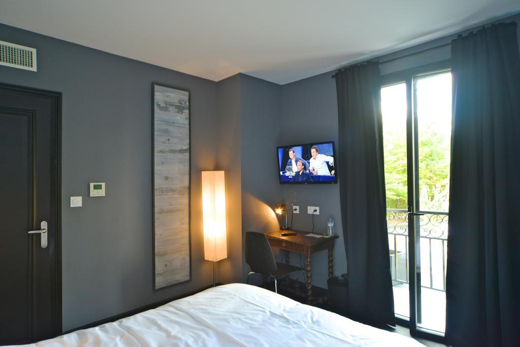 Logis - Hotel Restaurant La Mire ビアルゾン 部屋 写真