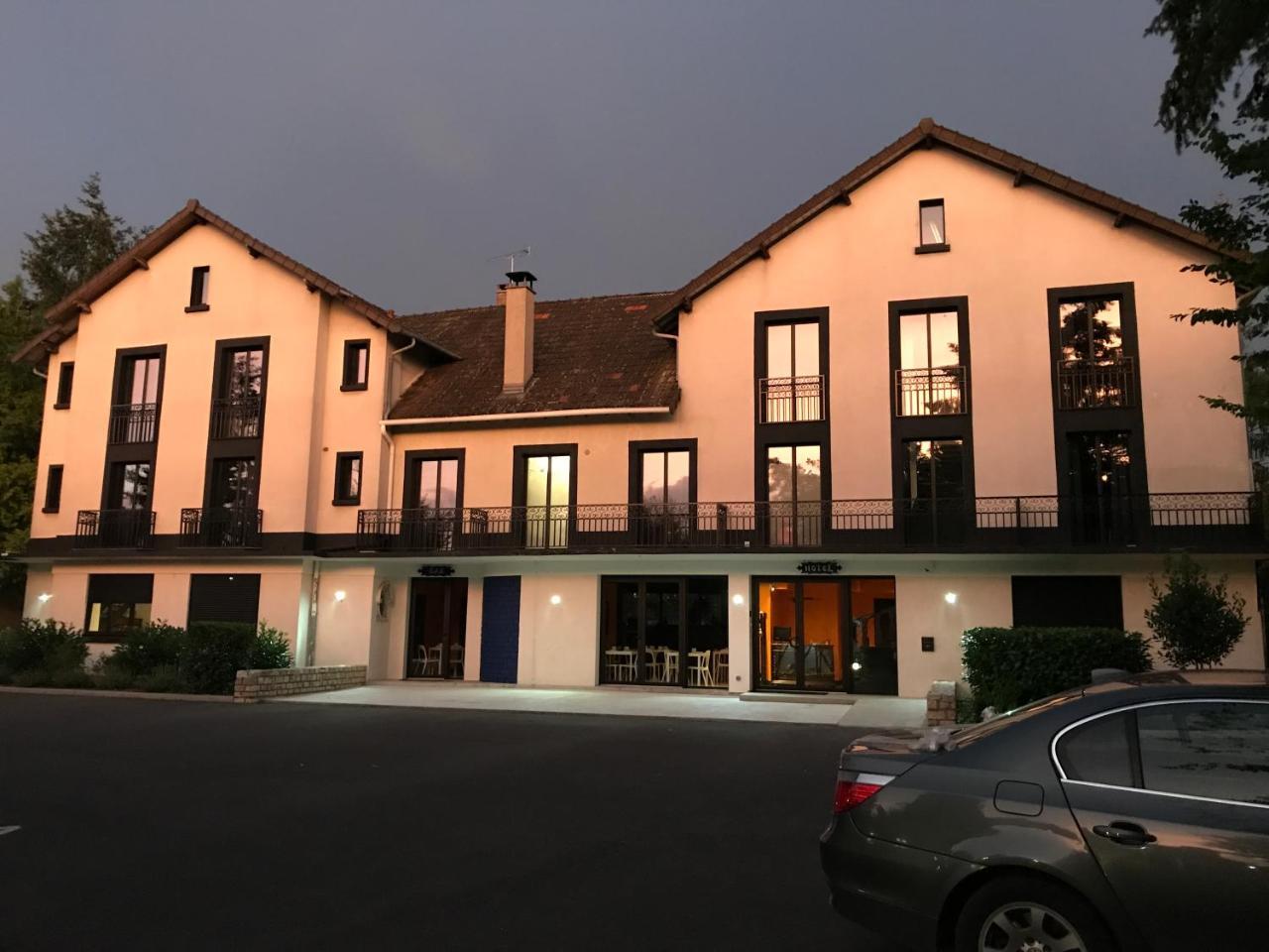Logis - Hotel Restaurant La Mire ビアルゾン エクステリア 写真